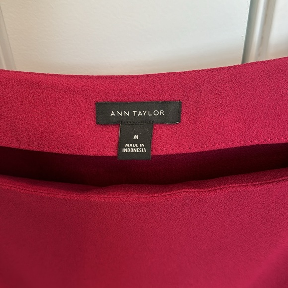 Ann Taylor off the shoulder/strap Top Burgundy- size Medium - Picture 2 of 7